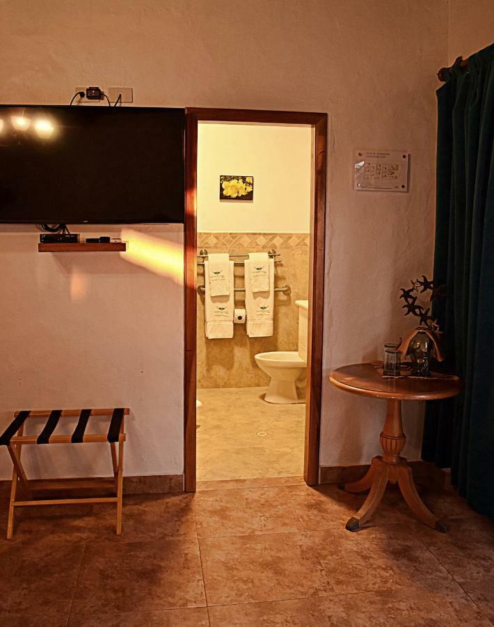 Isamar Hotel Puerto Villamil Zewnętrze zdjęcie