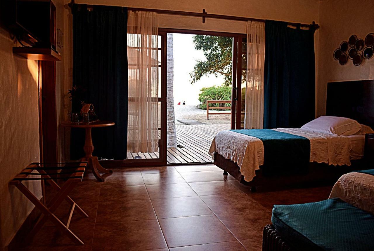 Isamar Hotel Puerto Villamil Zewnętrze zdjęcie